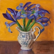 191231-iris-in-a-ceramic-vase