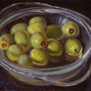 220208-olives-in-a-glass-bowl-7x5