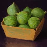 220925-green-figs-in-a-cardboard-container-8x6