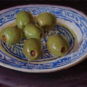 230315-olives-on-a-blue-and-white-saucer-7x5