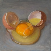 230712-a-cracked-egg-6x6