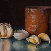 230913-garlic-with-a-cup-7x5