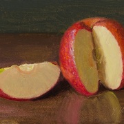 250508-red-apple-slice-7x5